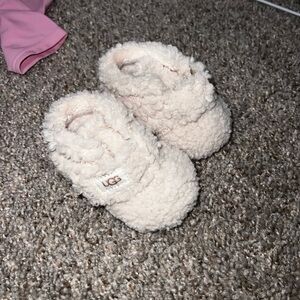 UGG Kids Soft Cream Slippers